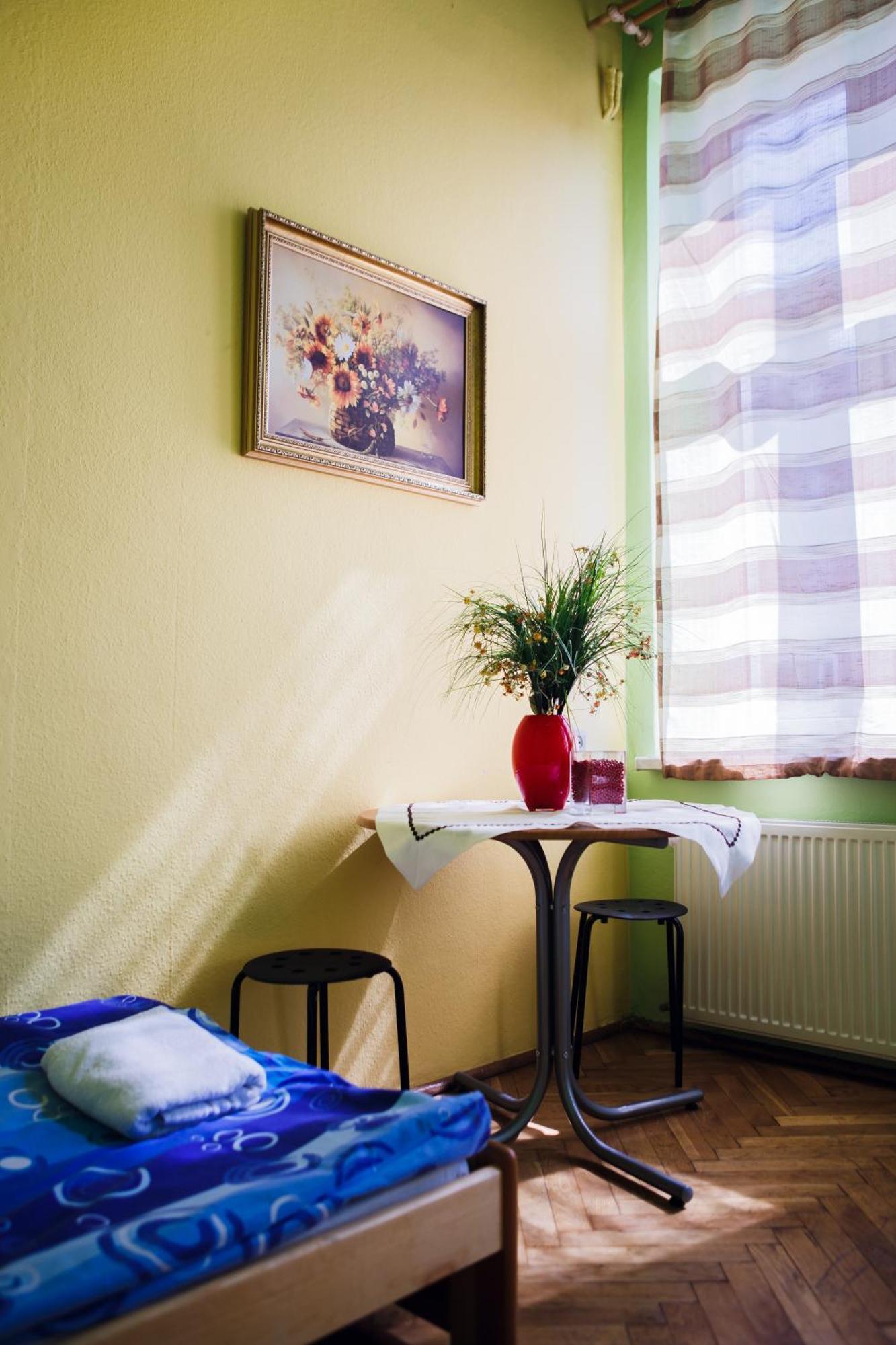 Basic Triple Room